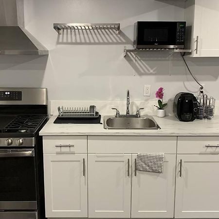 *Cozy, Newly Renovated, Fully Equipped* Apartamento Hamilton Exterior foto
