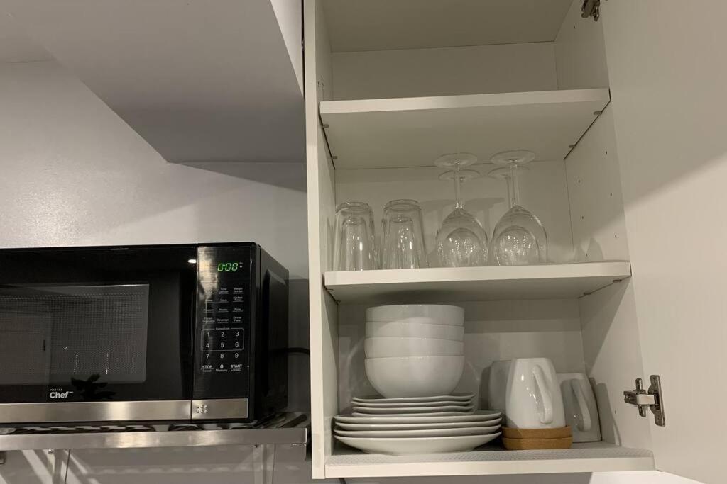 *Cozy, Newly Renovated, Fully Equipped* Apartamento Hamilton Exterior foto